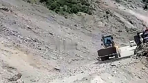 سری نگر-جموں قومی شاہراہ مسلسل بند، قریب دو ہزار گاڑیاں درماندہ
