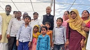 گئو رکشکوں کے ہاتھوں قتل ہوئے جنید اور ناصر کے اہل خانہ انصاف کے منتظر، قاتل پولیس کی پہنچ سے باہر