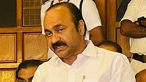 کیرالہ: لوکل باڈی ضمنی انتخاب میں کانگریس اتحاد کی شاندار کارکردگی، ایل ڈی ایف کو شرمناک شکست کا سامنا