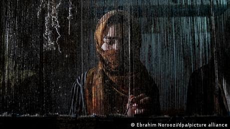 ’افغان خواتین کی مدد کے لیے ہر ممکن ذرائع استعمال کیے جائیں‘