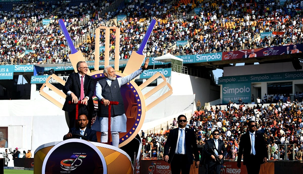 بارڈر-گواسکر ٹرافی: لنچ تک آسٹریلیا کا اسکور 2 وکٹ پر 75 رن؛ مودی، البانیز اسٹیڈیم میں موجود