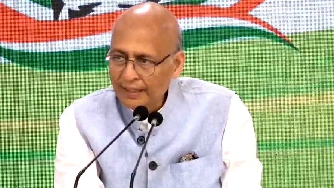 <div class="paragraphs"><p>ابھشیک منو سنگھوی، تصویر ٹوئٹر @INCIndia</p></div>