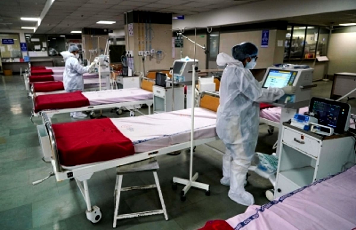 کورونا: ہندوستان میں فعال کیسز کی تعداد 350 پہنچی، غازی آباد میں 4 نئے کیسز ریکارڈ، دہلی میں اسپتالوں کے لیے ایڈوائزری جاری