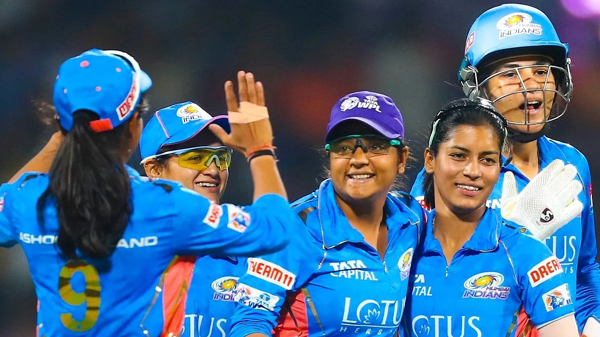 <div class="paragraphs"><p>ممبئی انڈینز وومن ٹیم</p></div>