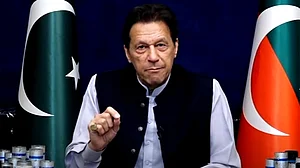 توشہ خانہ کیس: عمران خان اب بھی سرینڈر کر دیں تو میں آئی جی کو گرفتاری سے روک دوں گا: جج