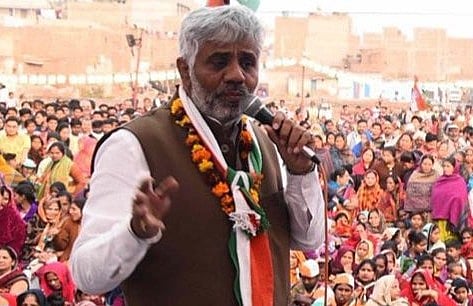 عآپ کے پاس ’شرابی گھوڑے‘ اور کانگریس کے گھوڑے ’آزادی کے سپاہی‘ ہیں: ڈاکٹر نریش کمار