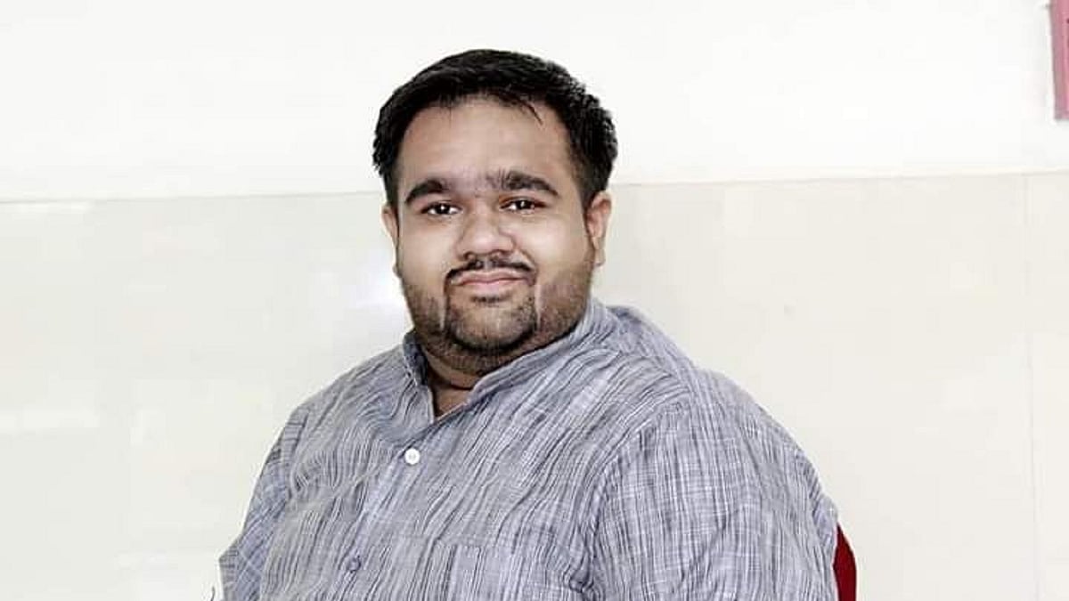 <div class="paragraphs"><p>لوکیش چگھ، تصویر ٹوئٹر @gauravnewsman</p></div>