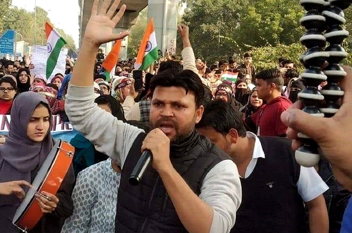 دہلی فسادات 2020: آصف اقبال تنہا کی عرضی پر سماعت سے دہلی ہائی کورٹ کے مزید ایک جج نے خود کو الگ کیا