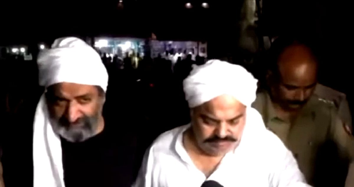 عتیق-اشرف کی پریڈ کیوں کرائی گئی، ایمبولینس اسپتال کے اندر کیوں نہیں گئی؟ سپریم کورٹ نے یوپی حکومت سے طلب کی رپورٹ