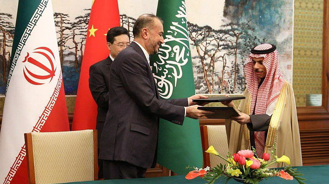<div class="paragraphs"><p>ایرانی وزیر خارجہ حسین امیر عبد اللہیان اور سعودی وزیر خارجہ فیصل بن فرحان آل سعود /&nbsp;Getty Images</p></div>