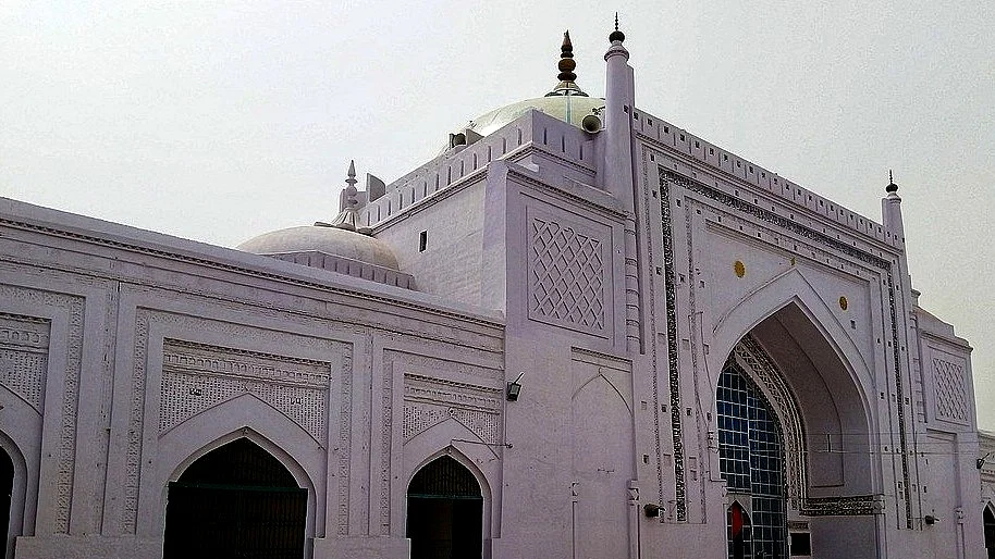 <div class="paragraphs"><p>بدایوں کی جامع مسجد، تصویر آئی اے این ایس</p></div>