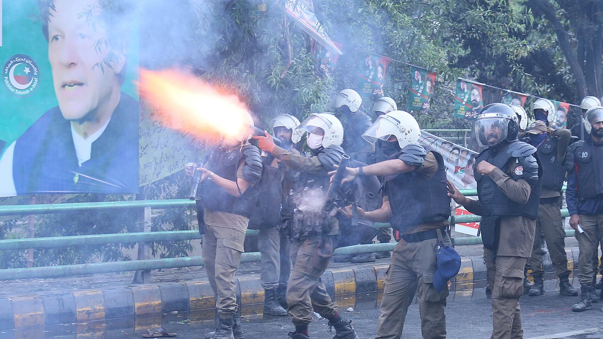 <div class="paragraphs"><p>پاکستان میں تشدد / Getty Images</p></div>