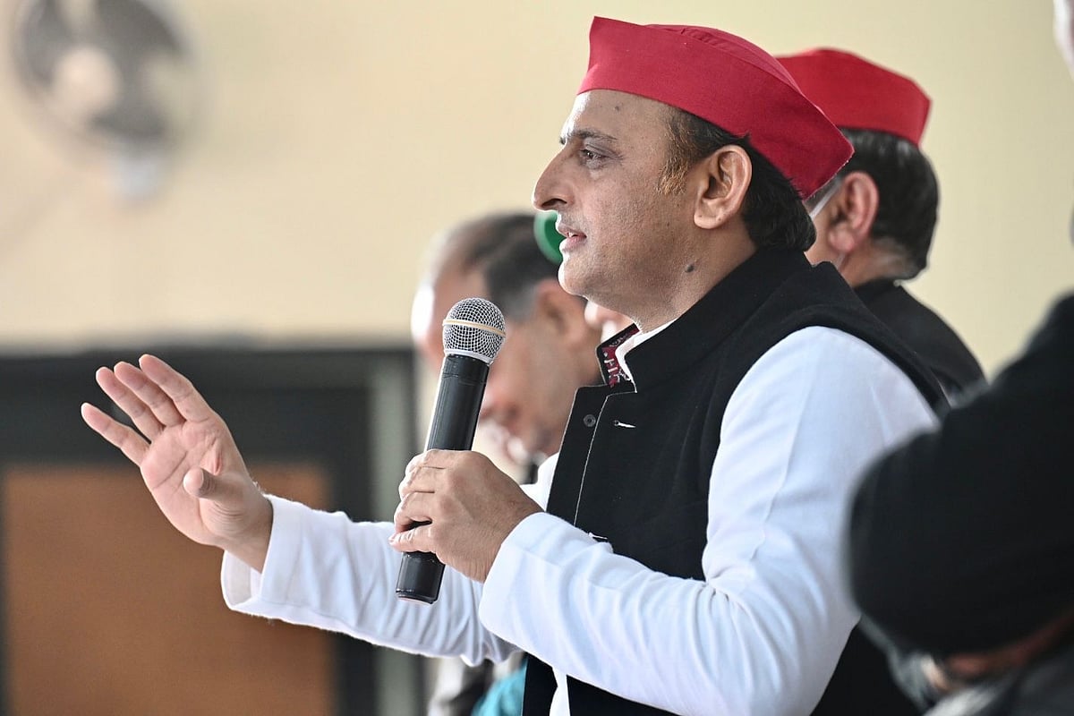 لوک سبھا الیکشن جیتنے کے لیے ہمیں احتیاط سے کام لینا ہوگا: اکھلیش
