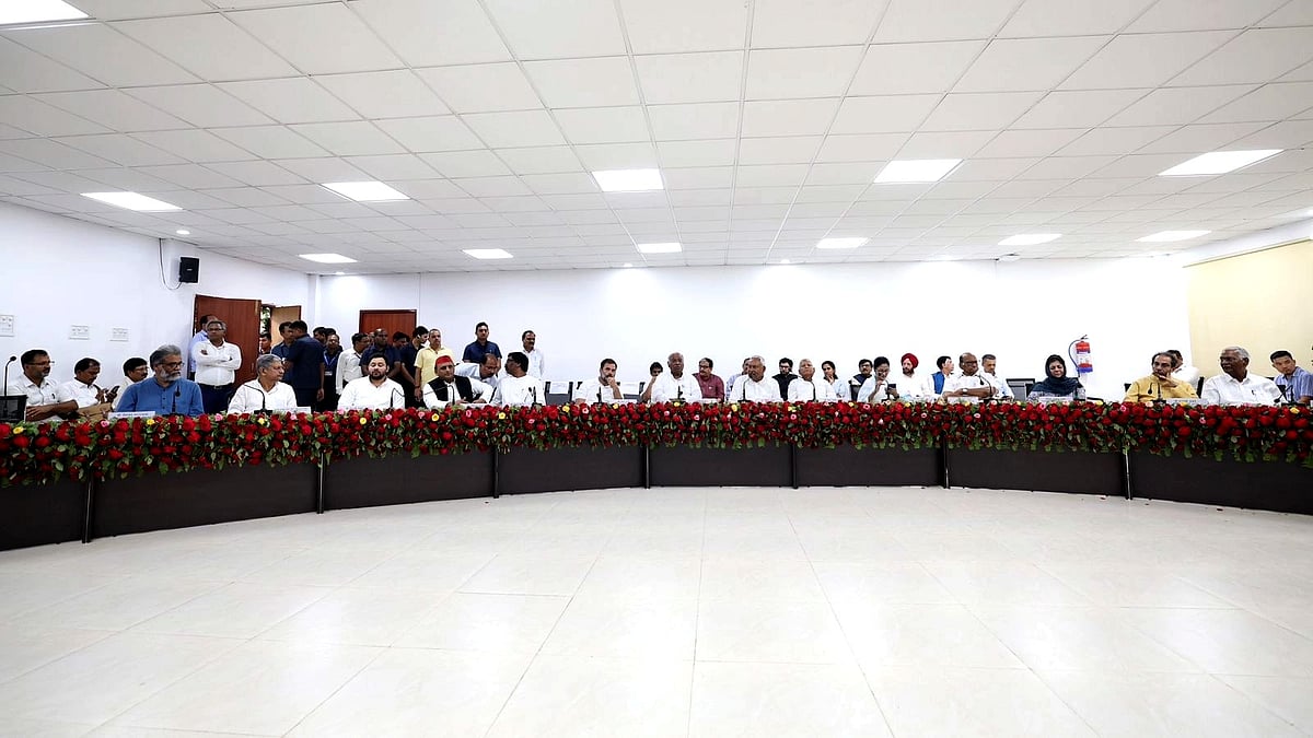 اپوزیشن کی پٹنہ میٹنگ سے بی جے پی بوکھلا اٹھی… سہیل انجم