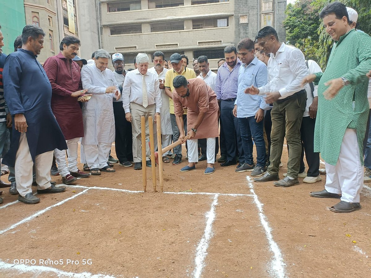 ممبئی: انجمن اسلام میں اسکولی بچوں کے لیے کرکٹ کوچنگ کا آغاز جلد، وسیم جعفر کے ہاتھوں کرکٹ ٹرف کا افتتاح