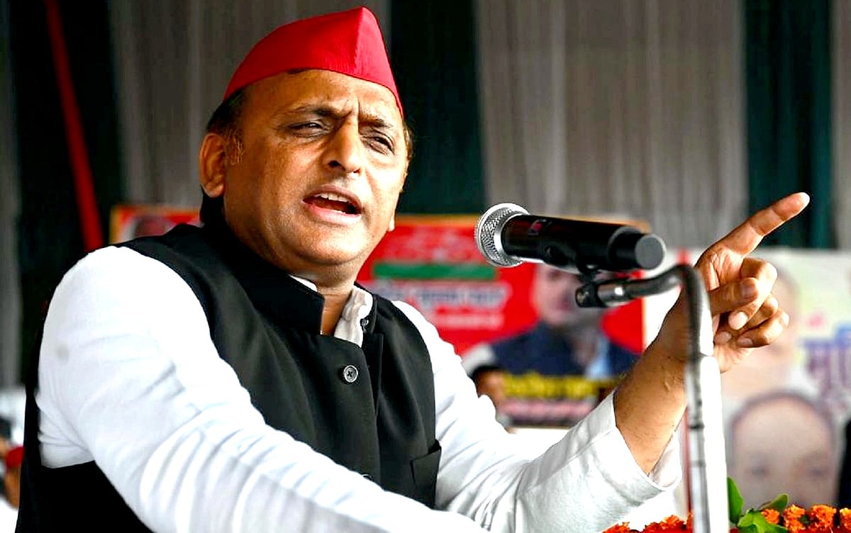 سڑک پر ہر روز ایک شخص کی جان لیتا ہے سانڈ، وہ کہتے ہیں یہ نندی ہے! اکھلیش یادو