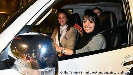 ’سعودی خواتین کی آزادی کا احساس دراصل ایک التباس ہی ہے‘