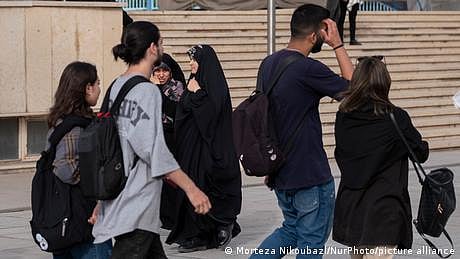 ایران کی اخلاقی پولیس کی کارروائیاں پھر شروع