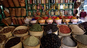 سبزیوں کے بعد مصالحوں میں لگی آگ، زیرے کے دام ریکارڈ بلندی پر