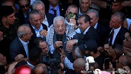 فلسطینی صدر کا جنین مہاجر کیمپ کی تعمیر نو کا عزم