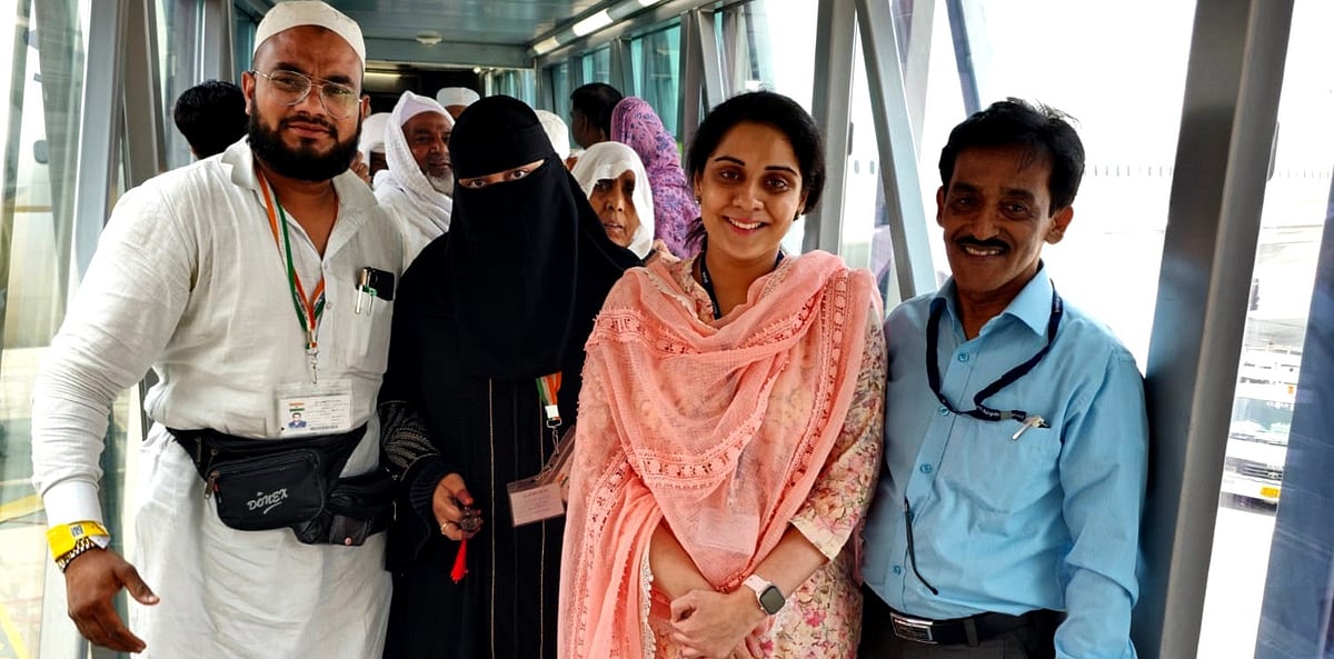 فریضہ حج کی ادائیگی کے بعد حاجیوں کی وطن واپسی کا سلسلہ شروع، پہلے دن 4 پروازوں سے 1573 حجاج کرام دہلی واپس لوٹے