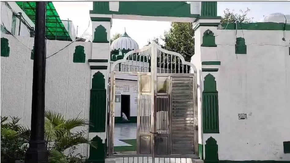 دہلی کی بنگالی مارکٹ مسجد اور تکیہ ببر شاہ کو ریلوے کا نوٹس، ’15 دن کے اندر خود ہٹا لیں، ورنہ...!‘