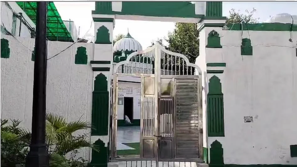 <div class="paragraphs"><p>سوشل میڈیا</p></div>