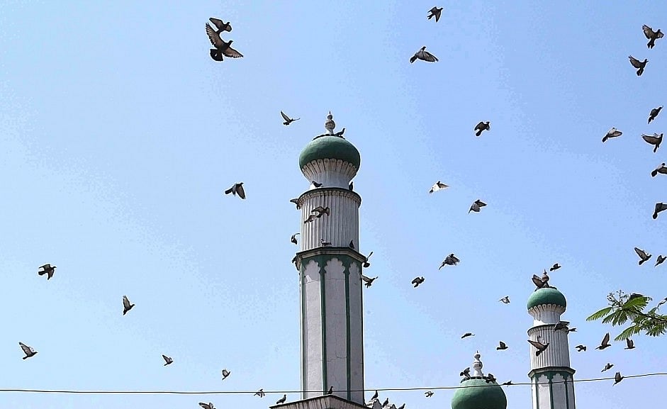 مسجد میں داخلے پر پابندی کے خلاف مسلم فریق کی بمبئی ہائی کورٹ میں دستک