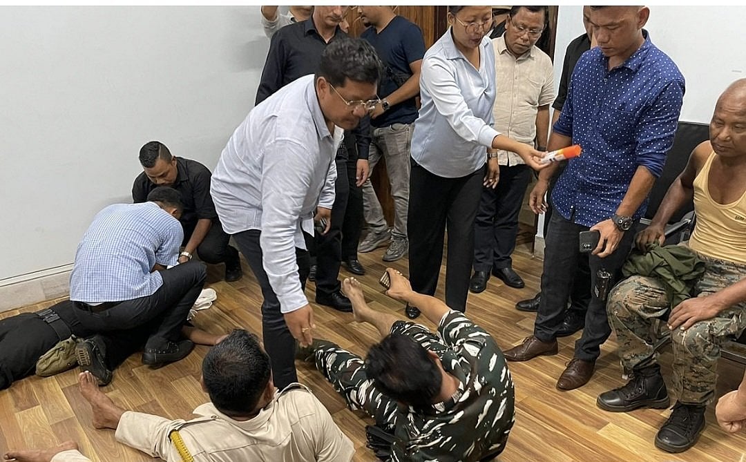 میگھالیہ: وزیر اعلیٰ دفتر پر حملہ کے الزام میں بی جے پی کی 2 خاتون لیڈران سمیت 18 افراد کی گرفتاری