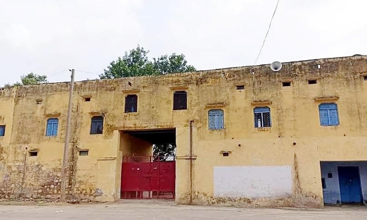 نوح فسادات میں گروکل کو بچانے والے بھادس کے سرپنچ شوکت علی ’امن ایوارڈ‘ سے سرفراز