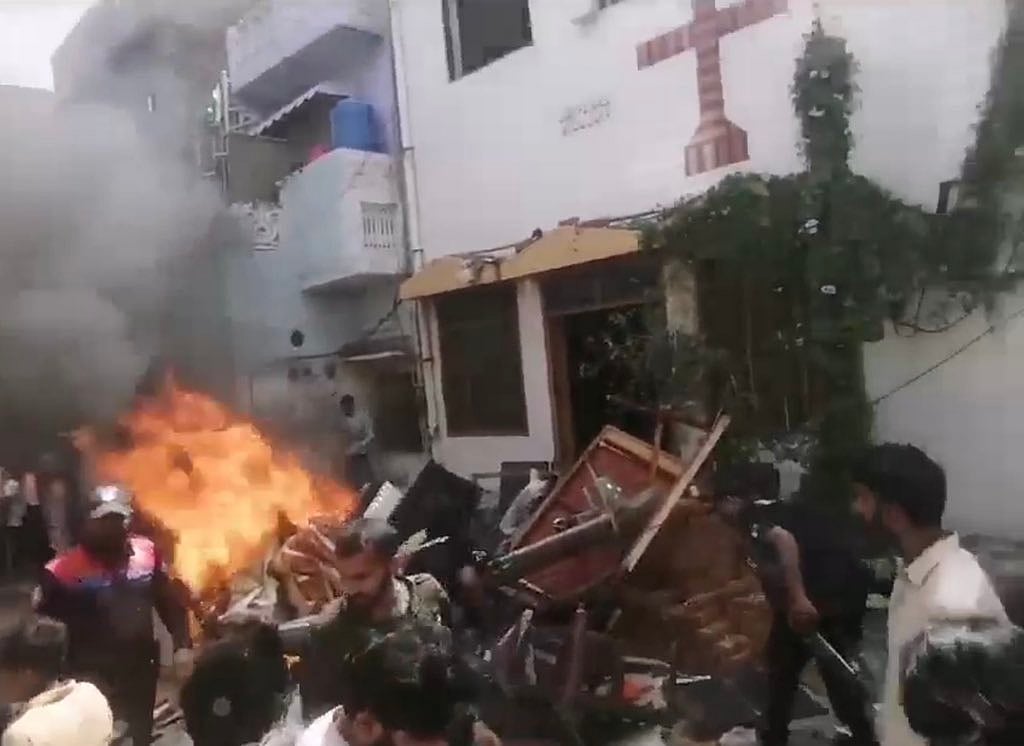 پاکستان: 21 چرچ میں توڑ پھوڑ کے بعد جاگی اسلام آباد پولیس، اقلیتی طبقہ کی عبادت گاہوں کے تحفظ کے لیے اسپیشل ٹیم تشکیل