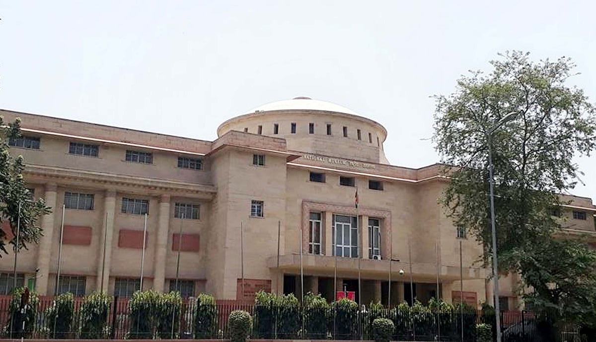 کانگریس لیڈر ششی تھرور نے نیشنل میوزیم کی بے دخلی کو بربریت قرار دیا