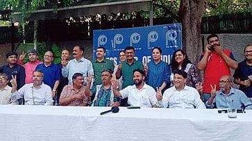 پریس کلب آف انڈیا کا انتخاب: گوتم لہری پینل نے فتح درج کی