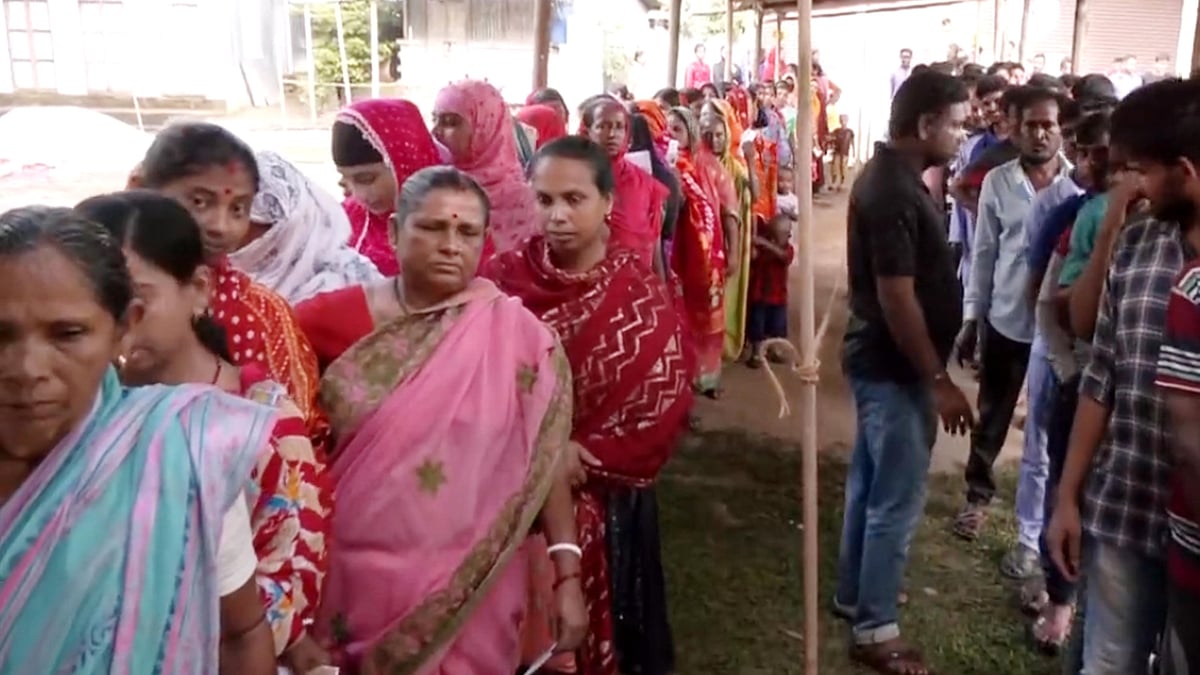 <div class="paragraphs"><p>سوشل میڈیا</p></div>