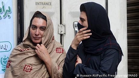 پاکستانی ٹرانس جینڈر شہریوں کو شناختی کارڈوں کا اجرا بحال