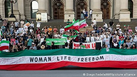 ایران: مہسا امینی کی برسی پر نئی مغربی پابندیوں کی مذمت