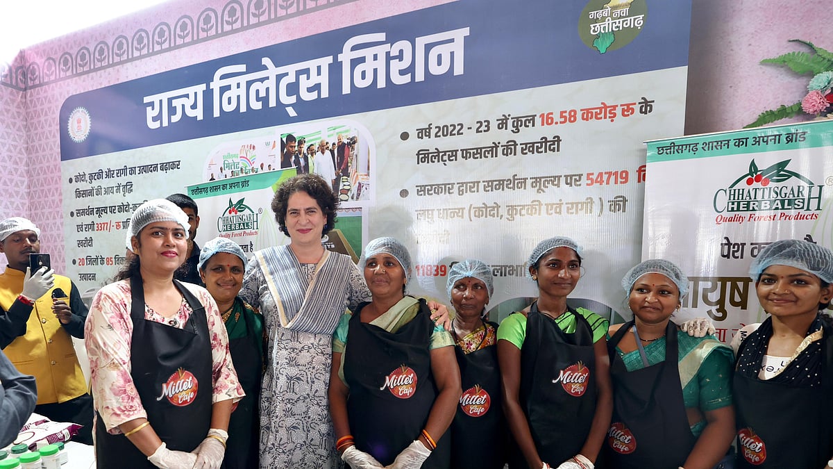 <div class="paragraphs"><p>چھتیس گڑھ میں پرینکا گاندھی، تصویر @INCIndia</p></div>