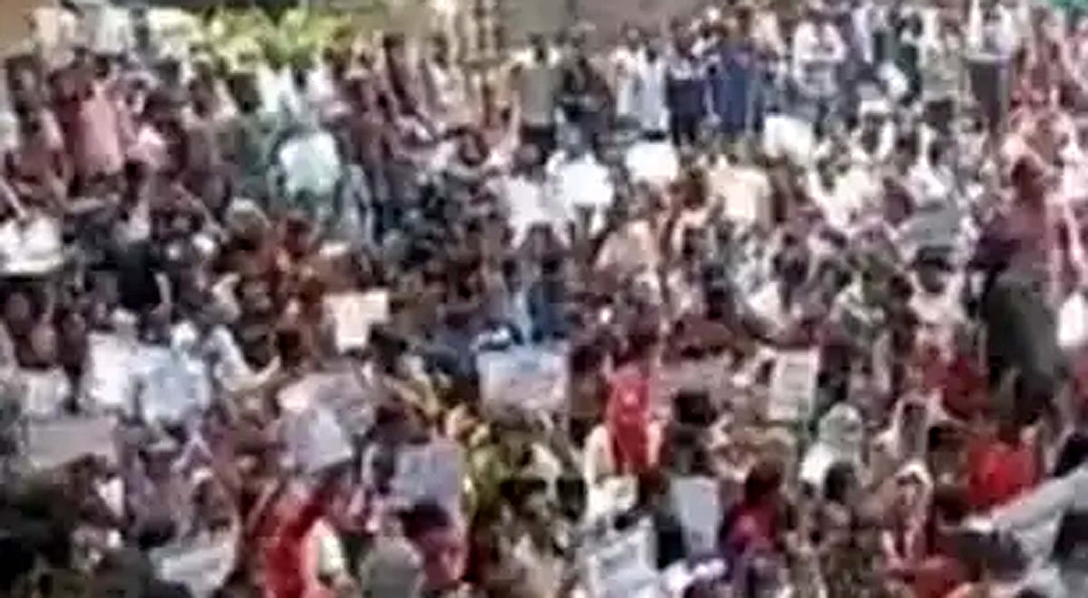 تلنگانہ: زیر تعمیر زرعی ایتھنول پلانٹ کے خلاف کسانوں کا پرتشدد احتجاج 