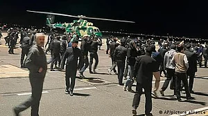اسرائیلیوں کی تلاش میں ہجوم کا داغستان کے ہوائی اڈے پر دھاوا