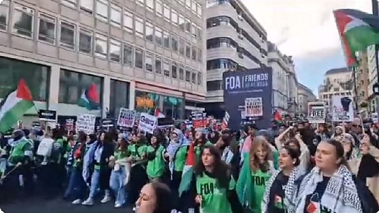 <div class="paragraphs"><p>فلسطین حامیوں کا لندن میں مظاہرہ، تصویر سوشل میڈیا</p></div>