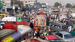 آبادی کا بڑھتا ہوا بوجھ اور پاکستانی شہروں کا مستقبل
