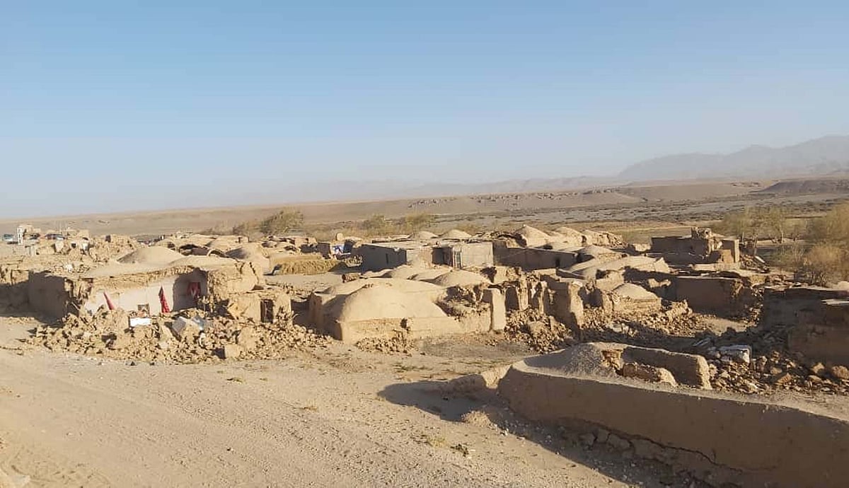 افغانستان میں طاقتور زلزلوں سے بڑے پیمانے پر تباہی، 500 افراد جان بحق