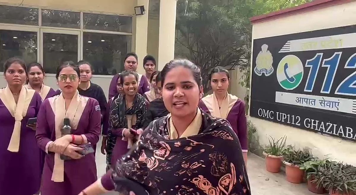 یوپی پولیس کی ’ڈائل 112‘ سروس سے وابستہ خواتین ملازمین کی ہڑتال