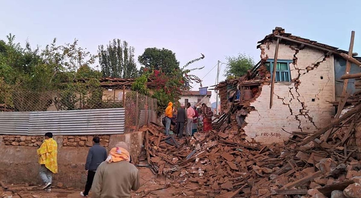 نیپال میں شدید زلزلہ سے تباہی، 128 افراد لقمہ اجل