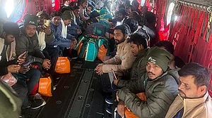 اترکاشی ٹنل سے نکالے گئے تمام کارکن صحت مند، اپنے گھروں کو جا سکتے ہیں: ایمس رشی کیش