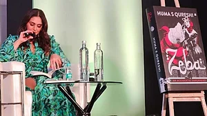 میرا پہلا ناول ایک باغی لڑکی کے سپر ہیرو میں تبدیل ہونے کی کہانی ہے: ہما قریشی
