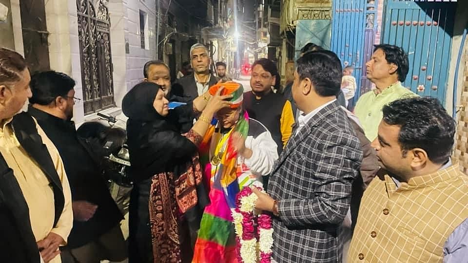 مہک سیفی نے ملک کا نام کیا روشن، انٹر نیشنل ٹارگیٹ بال مقابلے میں جیتے دو گولڈ میڈل