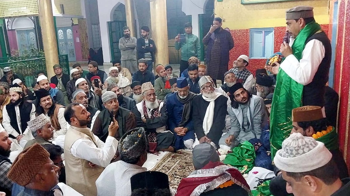 <div class="paragraphs"><p>تصویر آس محمد کیف</p></div>