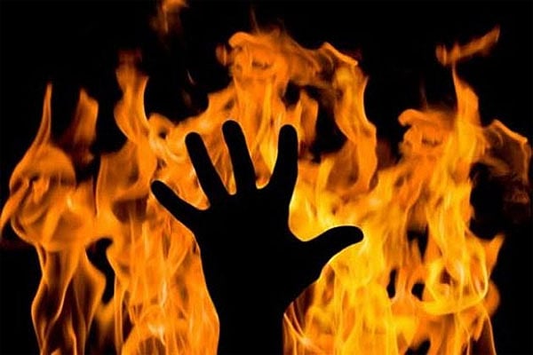 دہلی کے شاہدرہ میں عمارت میں آگ لگنے سے 4 افراد ہلاک، 2 زخمی