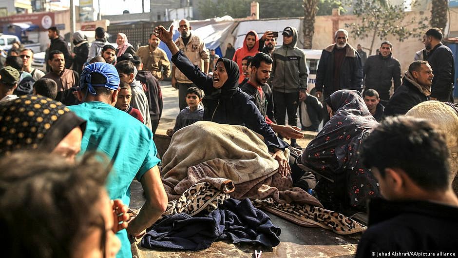 غزہ: تیل، امداد، فضائی حدود، عرب رہنما کیا کر سکتے ہیں؟